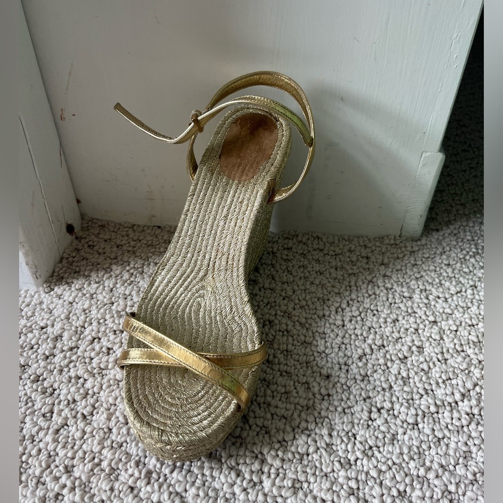 Gold Gucci Wedges
